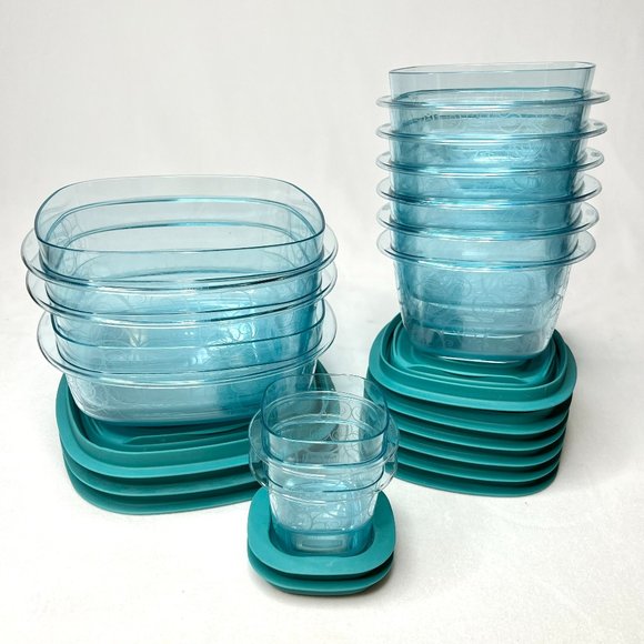 Rubbermaid Other - Rubbermaid Stain Resist Food Storage Containers